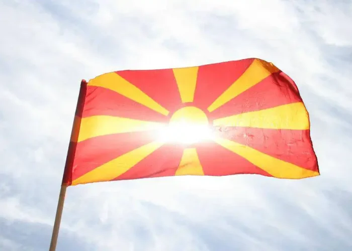 zname-makedonija-macedonia_flag